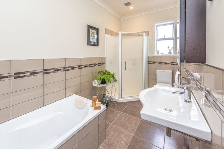 Photo of property in 23 Moore Avenue, Tawhero, Whanganui, 4501