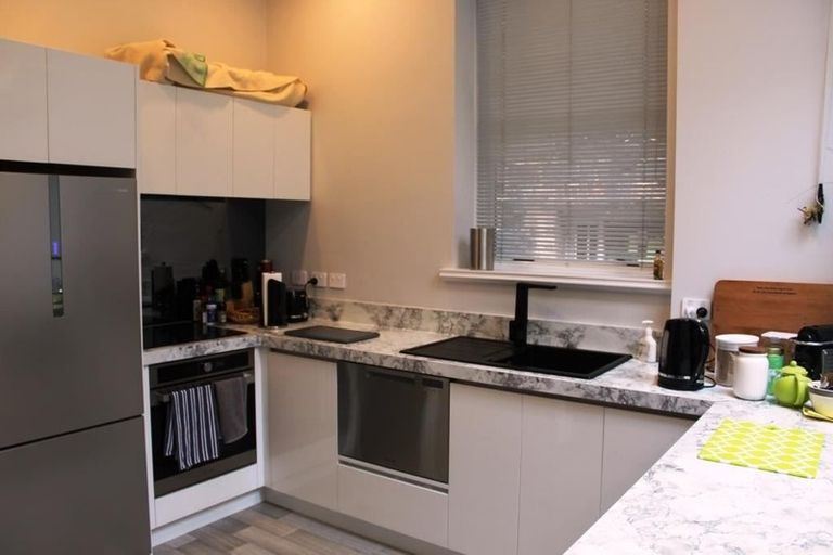 Photo of property in 30 Dowling Street, Dunedin Central, Dunedin, 9016