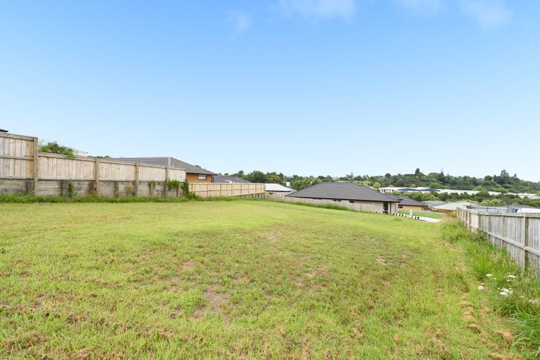 Photo of property in 27 Fairfax Crescent, Pyes Pa, Tauranga, 3112