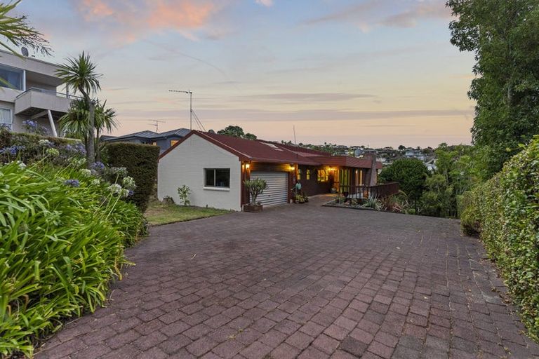 Photo of property in 14 Valley Road, Browns Bay, Auckland, 0630