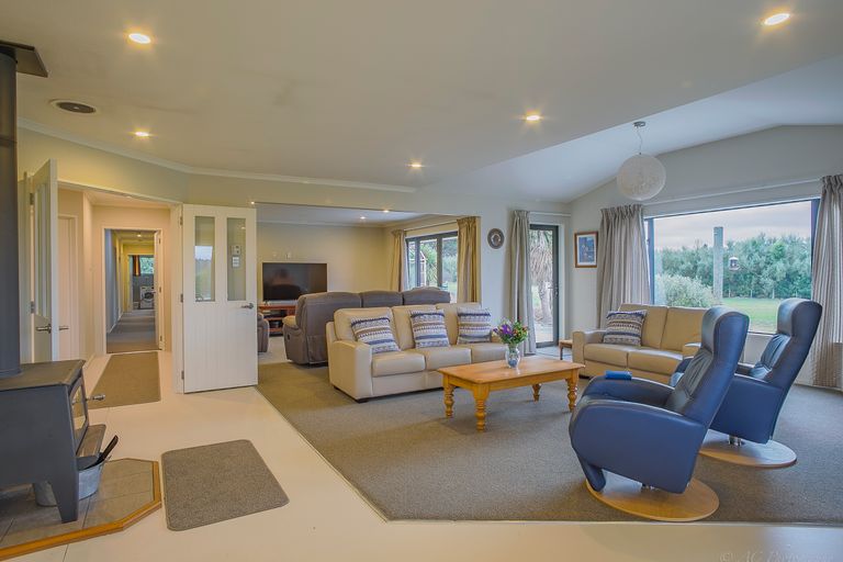 Photo of property in 29 Greig Street, Pleasant Point, 7903