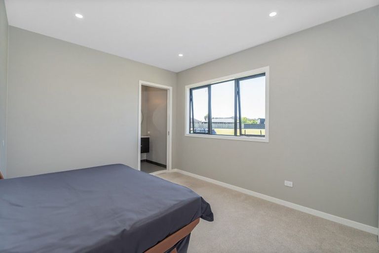 Photo of property in 17 Kahu Crescent, Whitianga, 3510