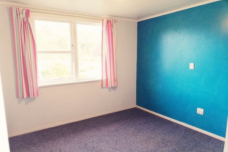 Photo of property in 40 Parenga Street, Wainuiomata, Lower Hutt, 5014