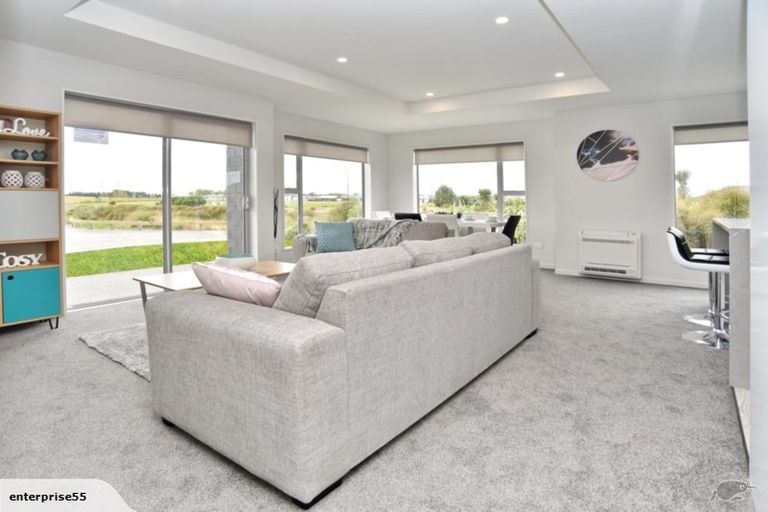 Photo of property in 18 Ardnave Lane, Broomfield, Christchurch, 8042