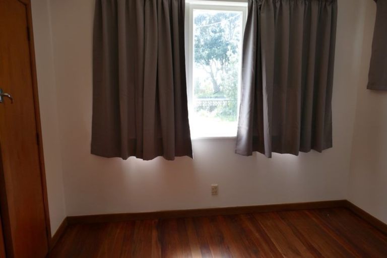 Photo of property in 20 Brains Road, Kelston, Auckland, 0602