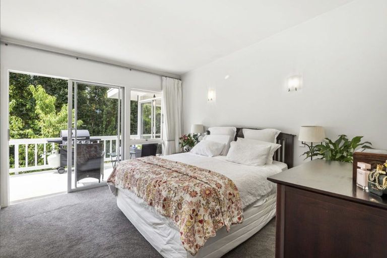 Photo of property in 53 Parr Terrace, Castor Bay, Auckland, 0620