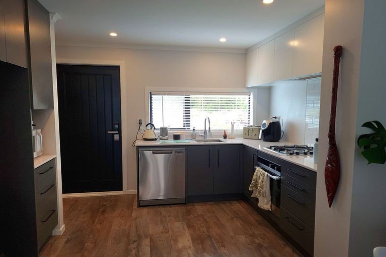 Photo of property in 30 Dahl Drive, Wallaceville, Upper Hutt, 5018