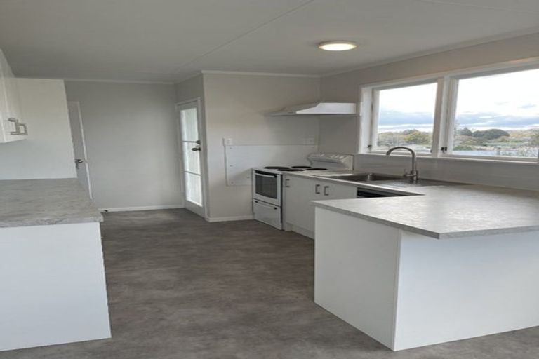 Photo of property in 58 Pohutukawa Drive, Pukete, Hamilton, 3200