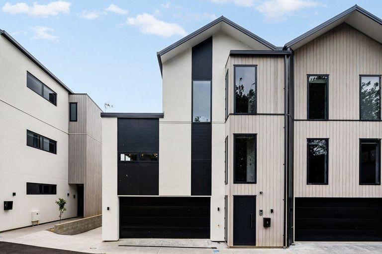 Photo of property in 11 Lakewood Lane, Cambridge, 3434