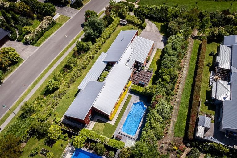 Photo of property in 87 Kent Terrace, Taradale, Napier, 4112