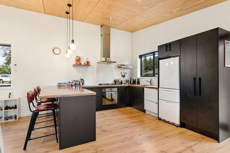 Photo of property in 13 Lakefield Close, Kingston, Athol, 9793