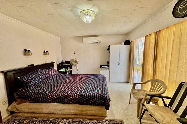 Photo of property in 3 Howard Road, Taradale, Napier, 4112