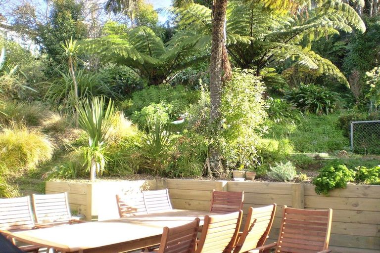 Photo of property in 6 Hollies Crescent, Johnsonville, Wellington, 6037