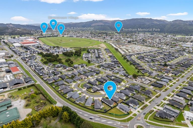 Photo of property in 11 Salisbury Crescent, Wallaceville, Upper Hutt, 5018