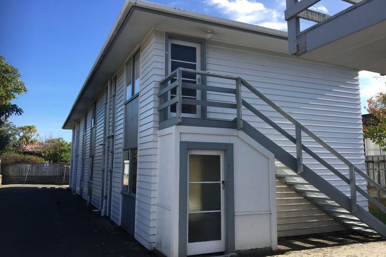 Photo of property in 28g Leighton Avenue, Waiwhetu, Lower Hutt, 5010