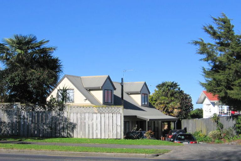 Photo of property in 81 Redoubt Road, Goodwood Heights, Auckland, 2105