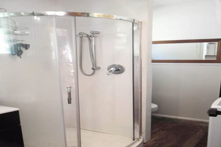 Photo of property in 45 Takahe Road, Titirangi, Auckland, 0604