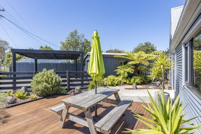 Photo of property in 5 Penfold Square, Leithfield, 7481