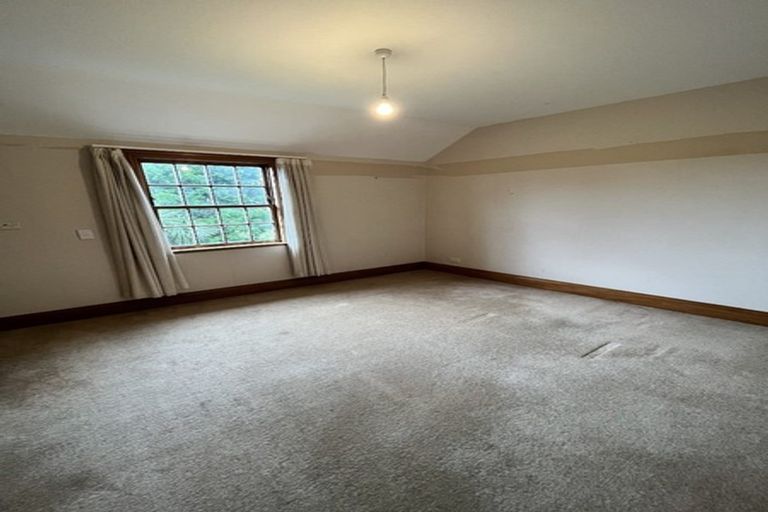 Photo of property in 18 Glenvar Ridge Road, Long Bay, Auckland, 0630