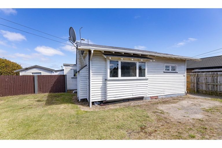 Photo of property in 393 Bower Avenue, Parklands, Christchurch, 8083