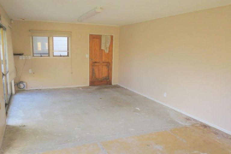 Photo of property in 3 Sagar Lane, Wiri, Auckland, 2104