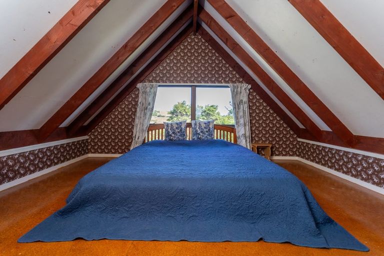 Photo of property in 115 Wilson Road, South Head, Helensville, 0874