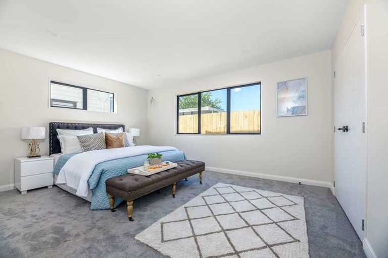 Photo of property in 2/11 Avondale Road, Taradale, Napier, 4112