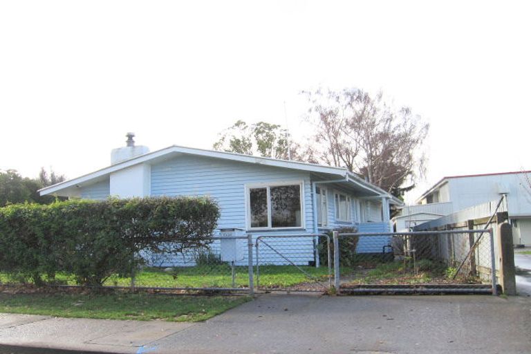 Photo of property in 1034 Grove Road, Mayfair, Hastings, 4122