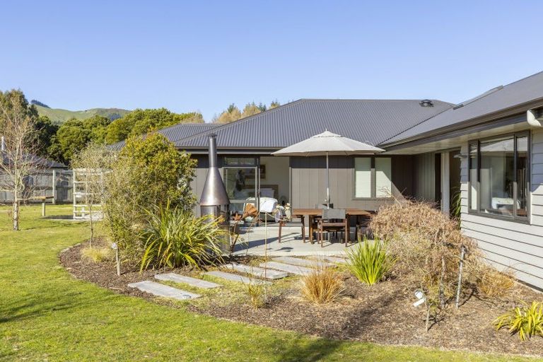 Photo of property in 3 Karaka Place, Kinloch, Taupo, 3377