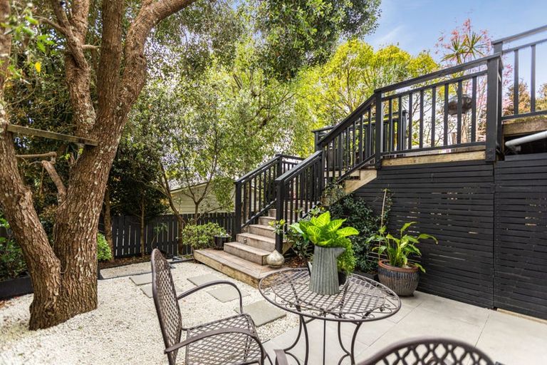Photo of property in 19 Western Springs Road, Morningside, Auckland, 1021