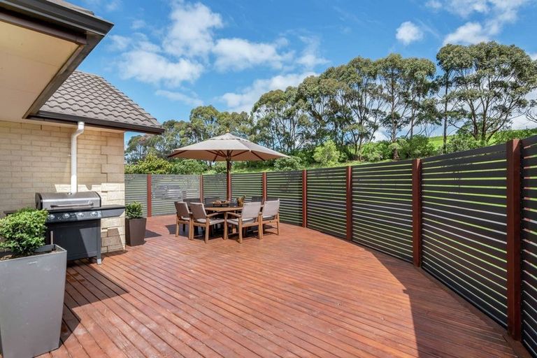 Photo of property in 24 Franshell Crescent, East Tamaki, Auckland, 2013