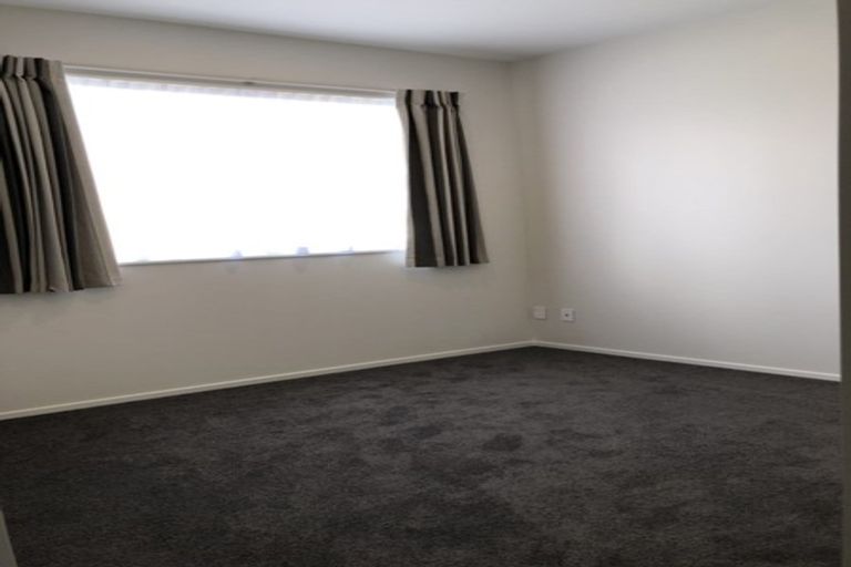 Photo of property in 11 Raymond Grace Avenue, Huapai, Kumeu, 0810