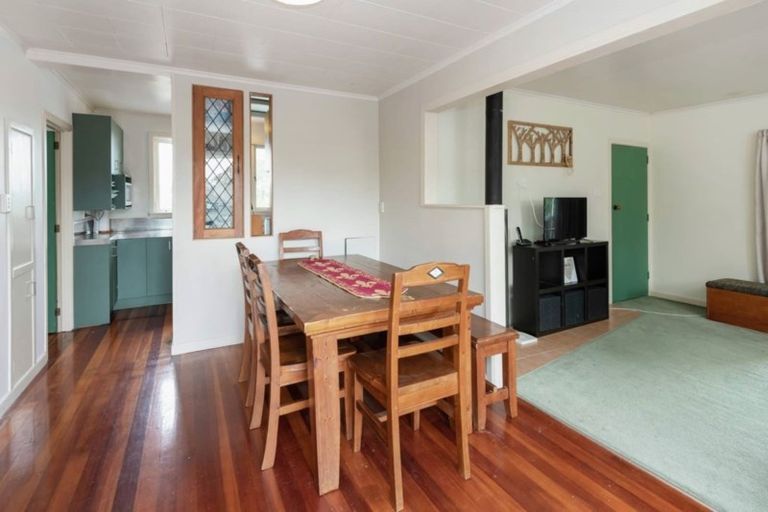 Photo of property in 214 Moore Street, Howick, Auckland, 2014