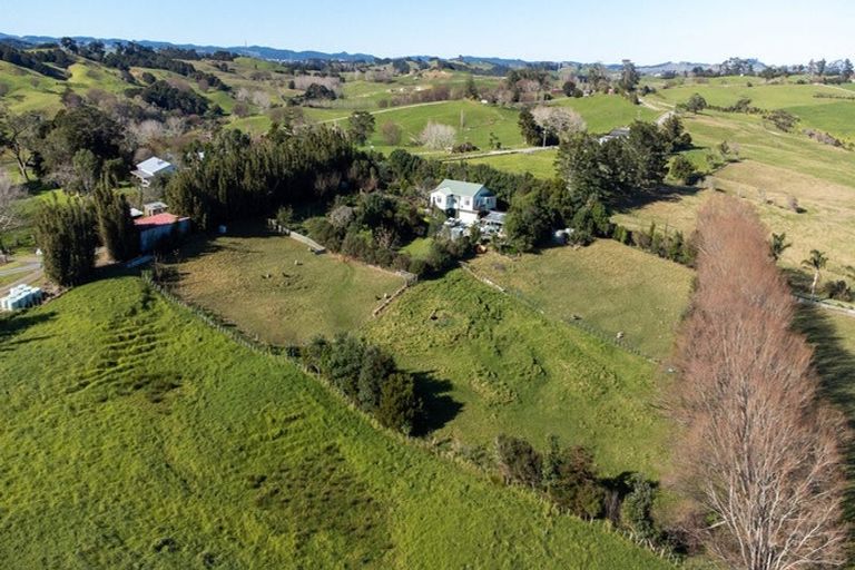 Photo of property in 111 Harataua Road, Port Albert, Wellsford, 0973