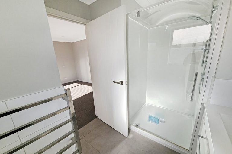 Photo of property in 29a Collingwood Street, Waterloo, Lower Hutt, 5011