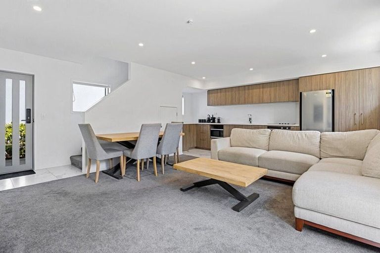 Photo of property in 5/217 Armagh Street, Christchurch Central, Christchurch, 8011