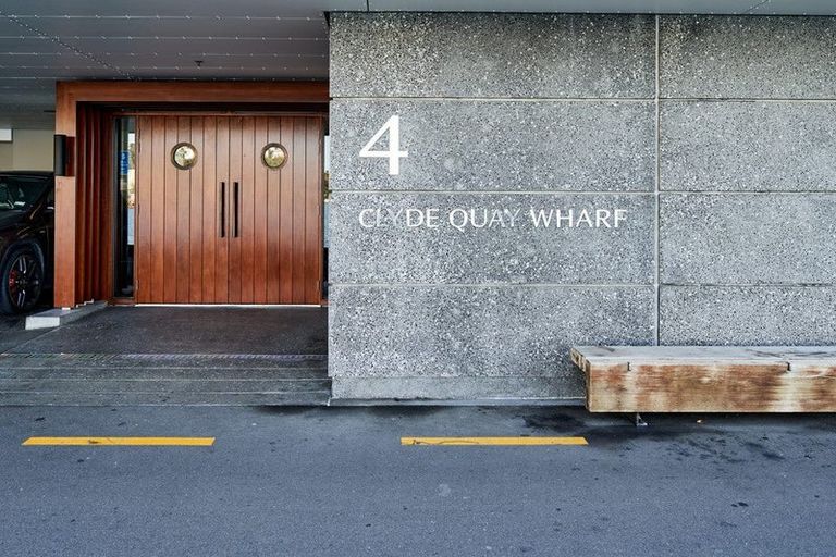 Photo of property in Clyde Quay Wharf, 2b/6 Clyde Quay Wharf, Te Aro, Wellington, 6011