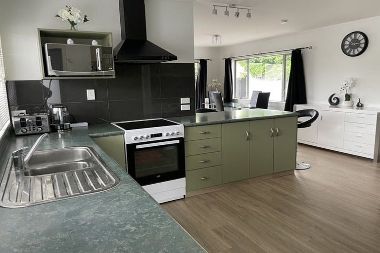 Photo of property in 8a Mary Grace Place, Blenheim, 7201