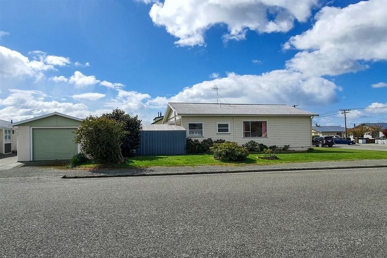 Photo of property in 36 Opie Street, Waimate, 7924