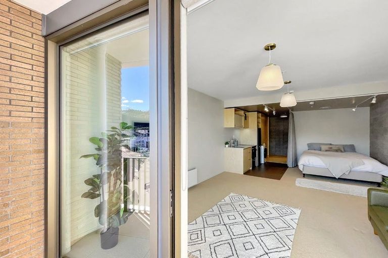 Photo of property in Vela Apartments, 112/2 Campbell Terrace, Petone, Lower Hutt, 5012