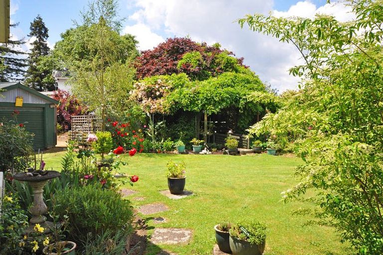 Photo of property in 104 Balmoral Drive, Tokoroa, 3420