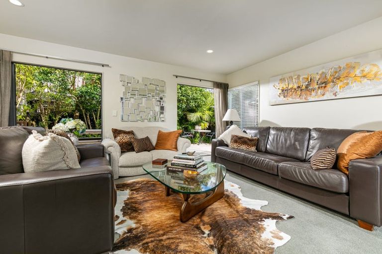 Photo of property in 2/35 Channel View Road, Campbells Bay, Auckland, 0630