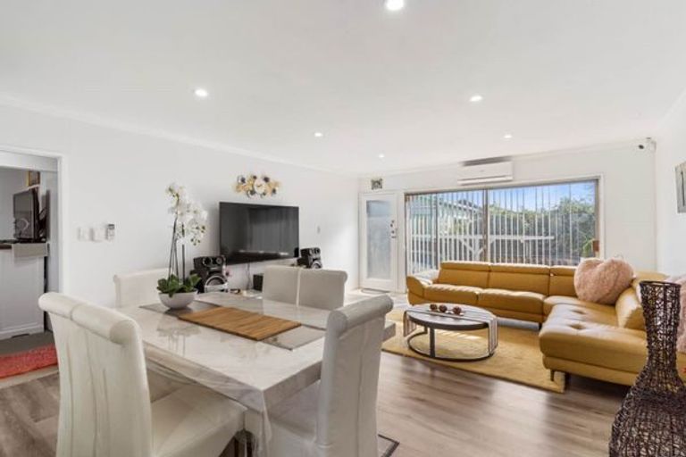 Photo of property in 3/87 Station Road, Papatoetoe, Auckland, 2025