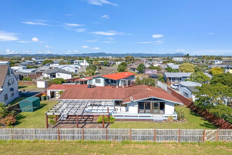 Photo of property in 10a Alpha Avenue, Coastlands, Whakatane, 3120