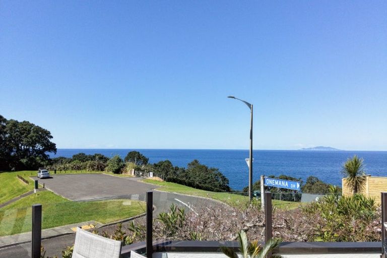 Photo of property in 400 Onemana Drive, Onemana, Whangamata, 3691