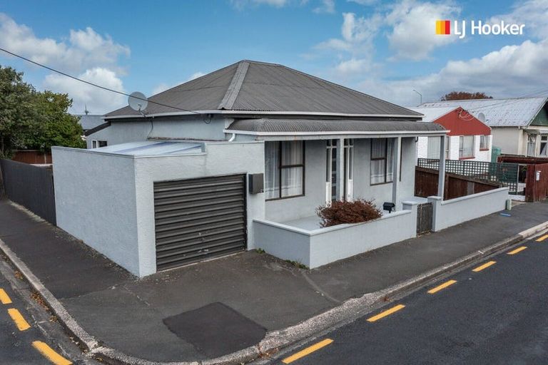 Photo of property in 101 Oxford Street, South Dunedin, Dunedin, 9012