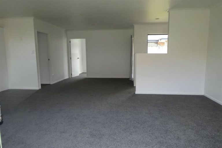 Photo of property in 44 Kayes Road, Pukekohe, 2120