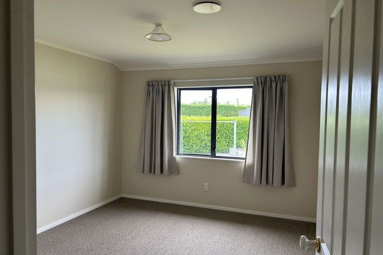 Photo of property in 98 Crystall Road, Pakipaki, Hastings, 4172