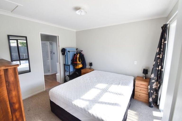 Photo of property in 77 Rata Road, Twizel, 7901