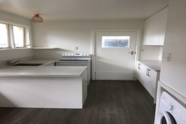 Photo of property in 2/43 Hood Street, New Brighton, Christchurch, 8061